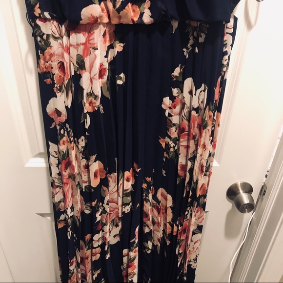 Long formal dress - zip up - blue floral - 12 - Picture 3 of 6